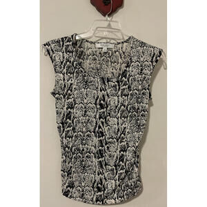 Nine West Womens Medium Animal Print Stretchy Sleeveless Blouse! A4263